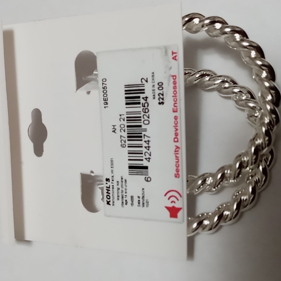 NEW Nine West stainless steel earrings silver 2"L - Picture 5 of 5